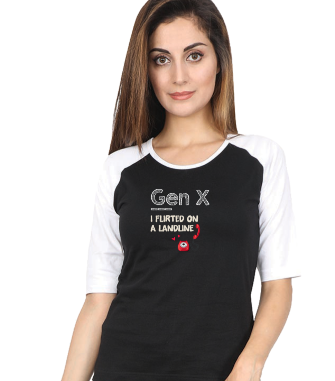 This retro-inspired Landline Raglan Tee for Women BLACK